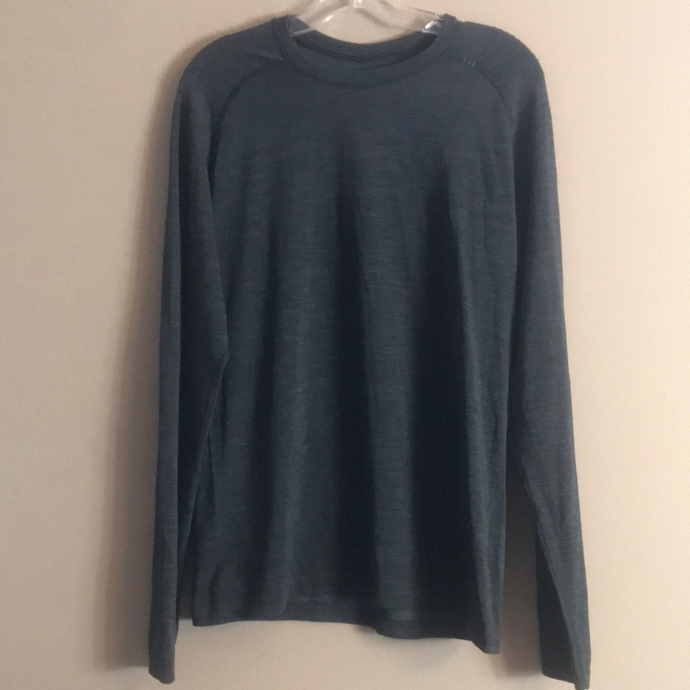 🐬Lululemon Dark Gray Long Sleeve Shirt